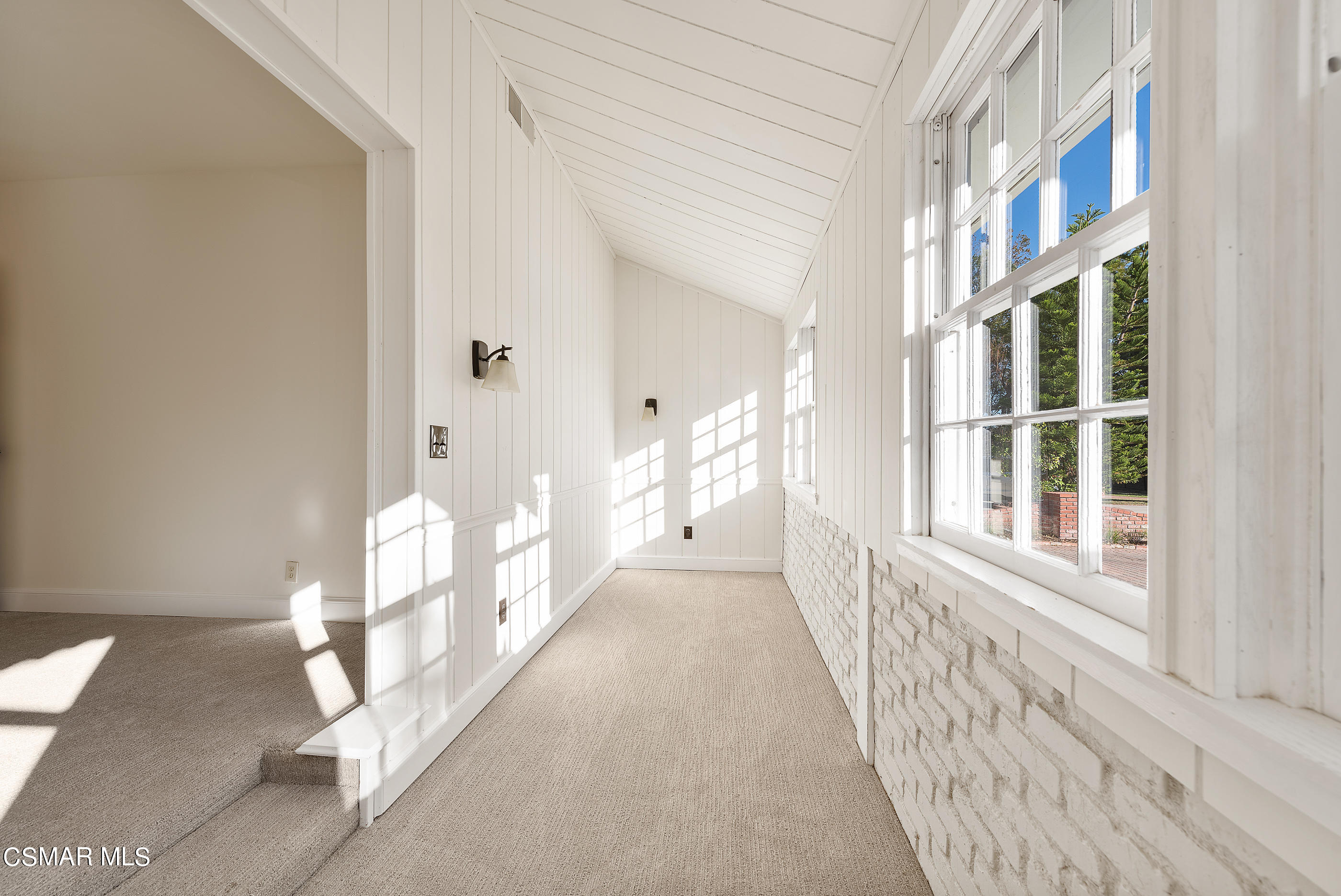 2959 Happy Lane Simi Valley, CA 93065 - Photo 41 of 92 a view of a hallway with windows