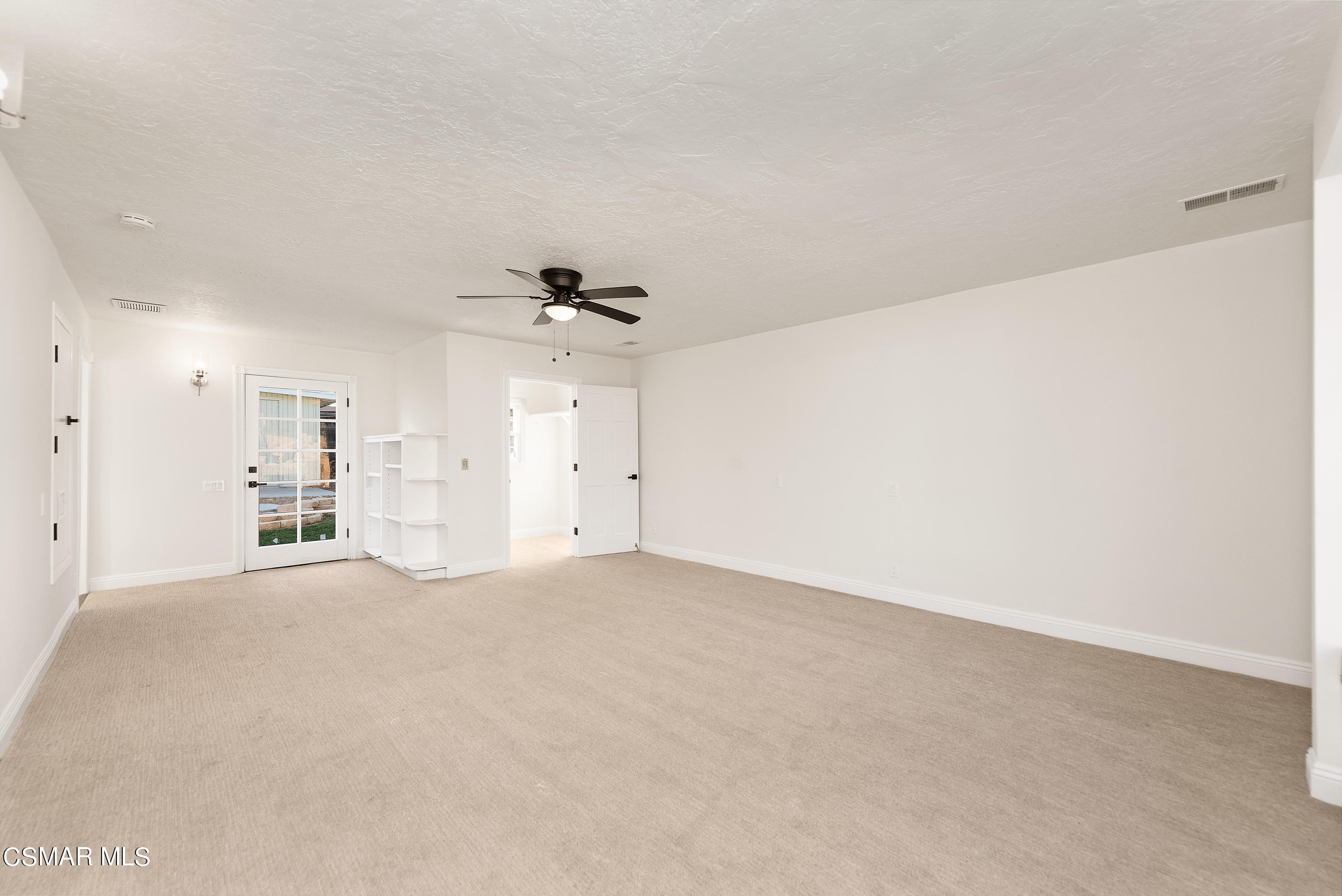 2959 Happy Lane Simi Valley, CA 93065 - Photo 56 of 92 2959 Happy Ln Simi Valley-59