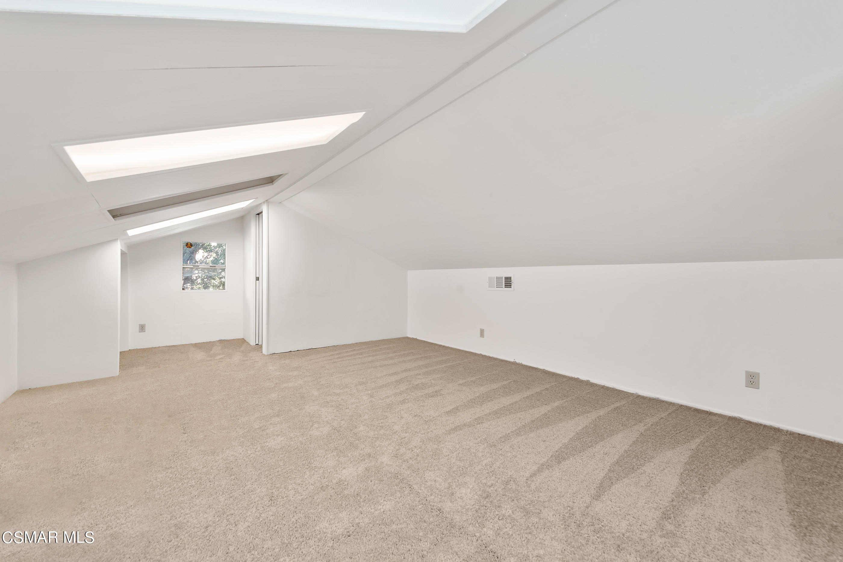 2959 Happy Lane Simi Valley, CA 93065 - Photo 61 of 92 2959 Happy Ln Simi Valley-65