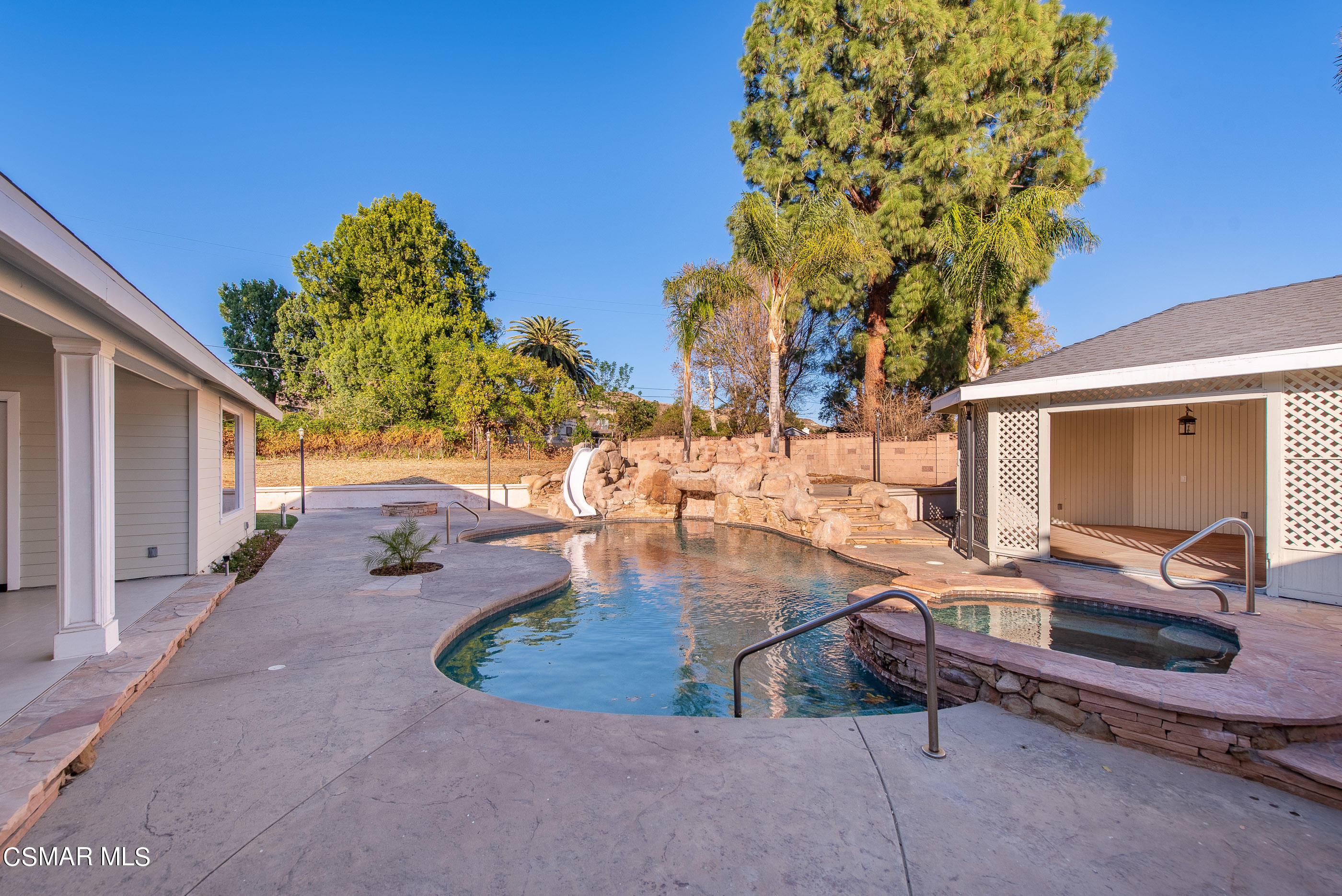 2959 Happy Lane Simi Valley, CA 93065 - Photo 66 of 92 2959 Happy Ln Simi Valley-68