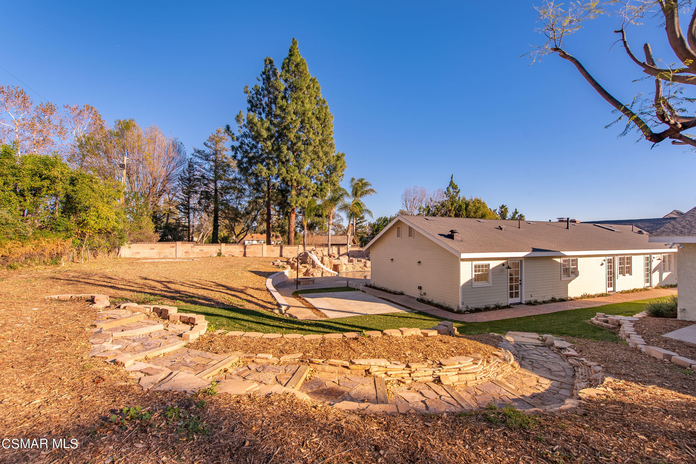 2959 Happy Lane Simi Valley, CA 93065 - Photo 81 of 92 a view of a yard with snow on the road