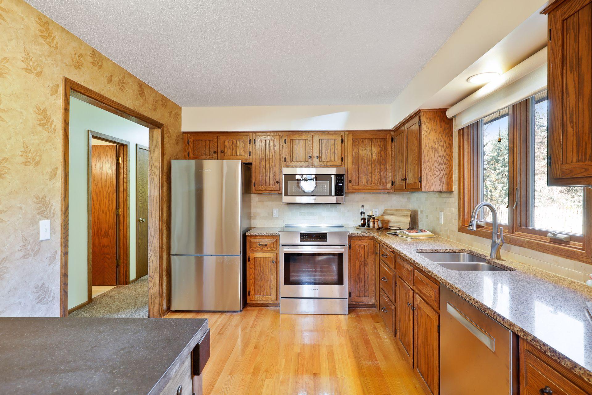 8213 Maryland Road Bloomington, MN 55438 - Photo 5 of 23 Gallery Image 5