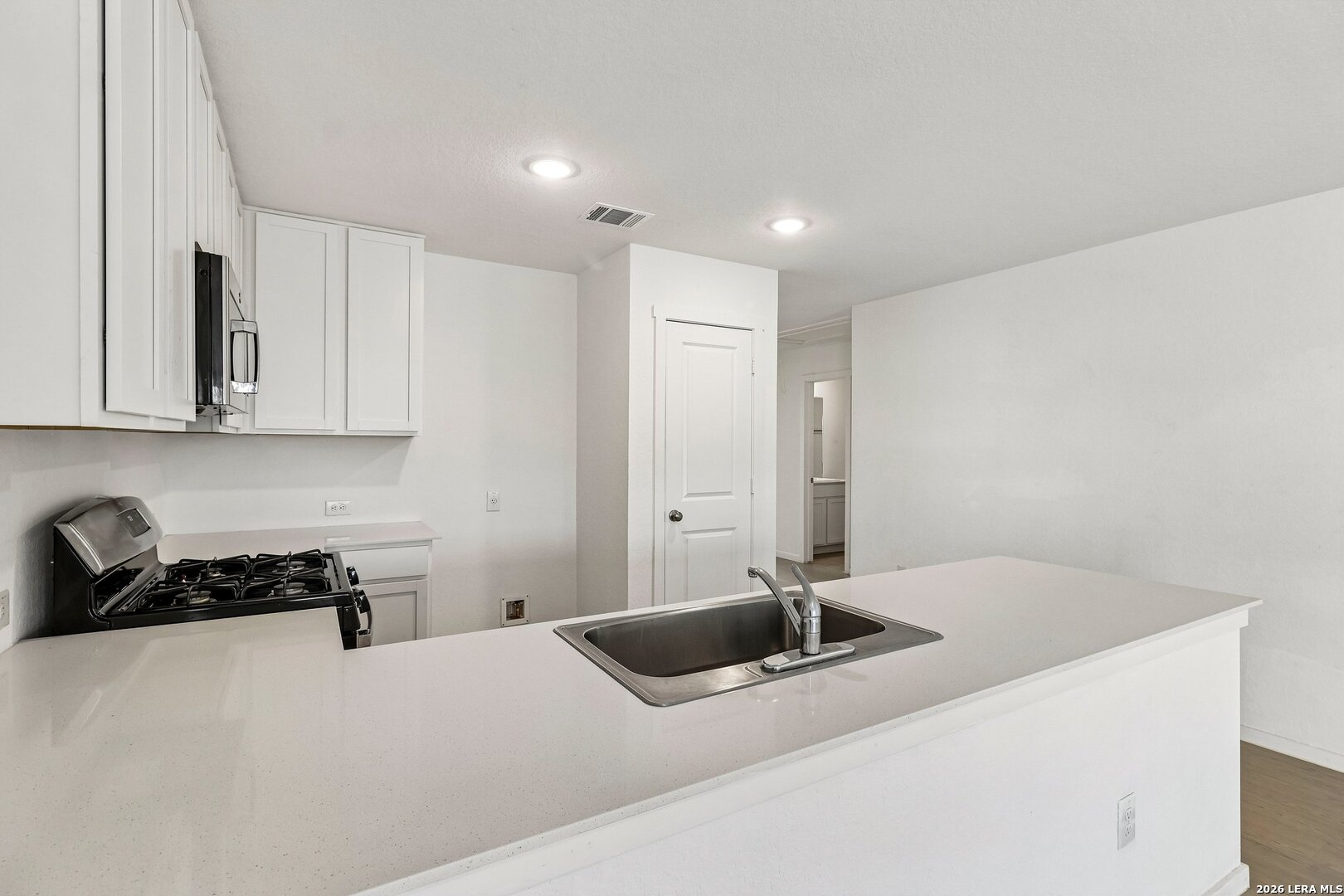 212 Cowboy Ridge Pleasanton, TX 78064 - Photo 36 of 39 Gallery Image 36
