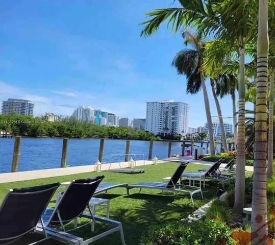 $169,900 | 2670 East Sunrise Boulevard, Unit 1103, Fort Lauderdale, FL 33304