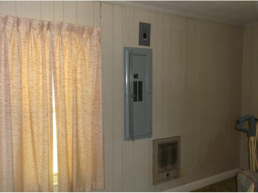 229 Garrison Hollow Road Elizabethton, TN 37643 - Photo 10 of 18 Photo 10