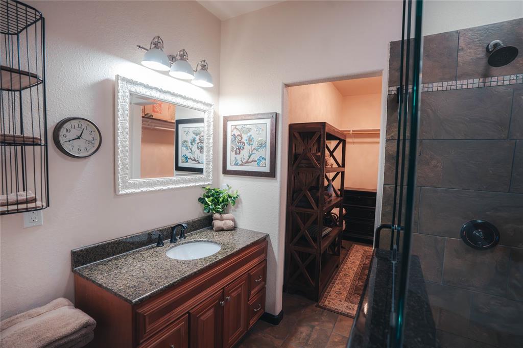 20548 Fm 901 Road Gordonville, TX 76245 - Photo 18 of 39 Dual Sinks