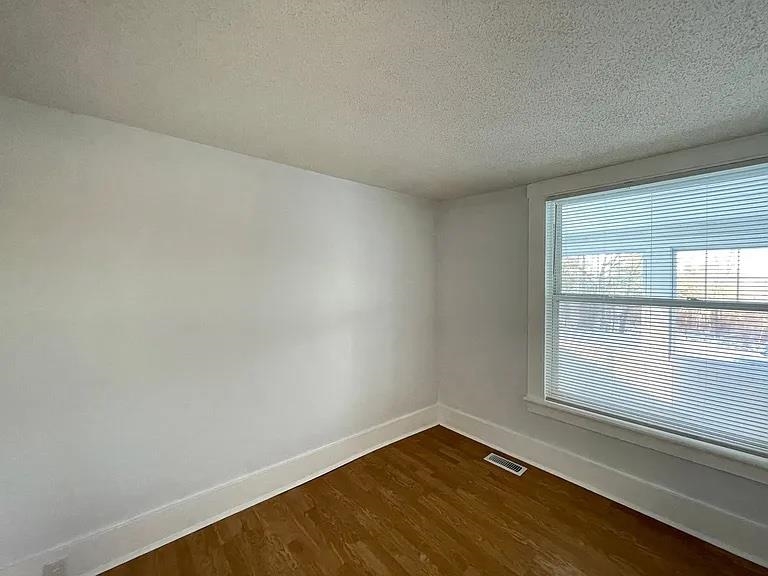 24 Grandview Road Bow, NH 03304 - Photo 17 of 36