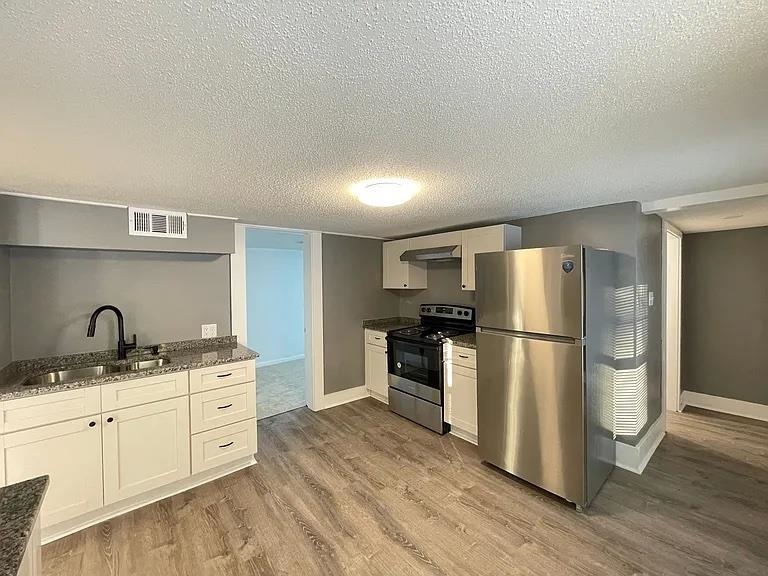 24 Grandview Road Bow, NH 03304 - Photo 6 of 36