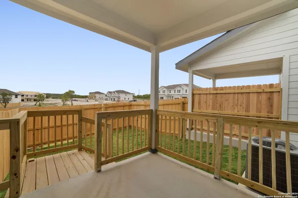 $1,395 | 124 Marigold Place, San Antonio, TX 78253