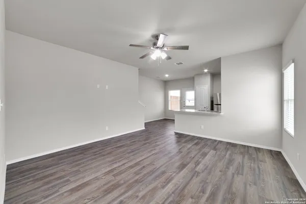 $1,395 | 124 Marigold Place, San Antonio, TX 78253