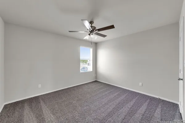 $1,395 | 124 Marigold Place, San Antonio, TX 78253