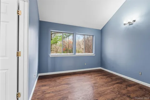 $385,000 | 239 Deer Hill, South Salem, NY 10590