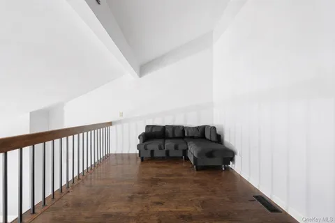 $385,000 | 239 Deer Hill, South Salem, NY 10590