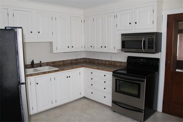 7 West Whitehall Road Amesbury, MA 01913 - Photo 8 of 26