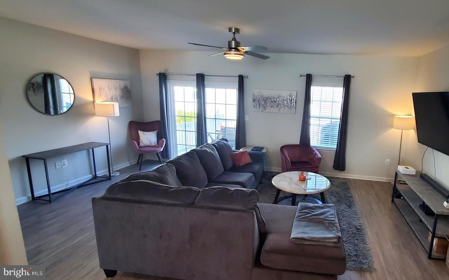 303 Rising Sun Road Fredericksburg, VA 22405 - Photo 11 of 39 Living Room