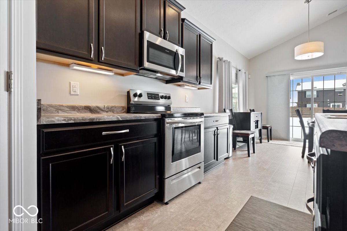 8138 Cagles Mill Trace Avon, IN 46123 - Photo 23 of 26