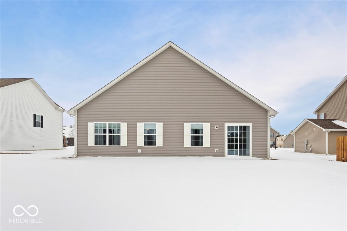 8138 Cagles Mill Trace Avon, IN 46123 - Photo 3 of 26