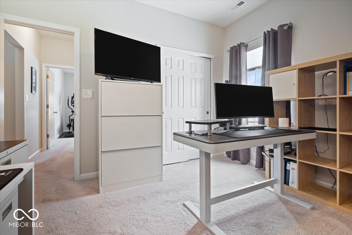 8138 Cagles Mill Trace Avon, IN 46123 - Photo 8 of 26