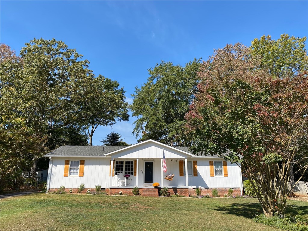 106 Laurel Drive Pendleton, SC 29670 - Photo 1 of 35 Gallery Image 1