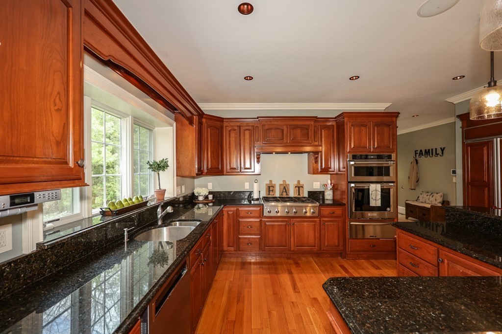 17 Whitney Road Boxford, MA 01921 - Photo 8 of 42