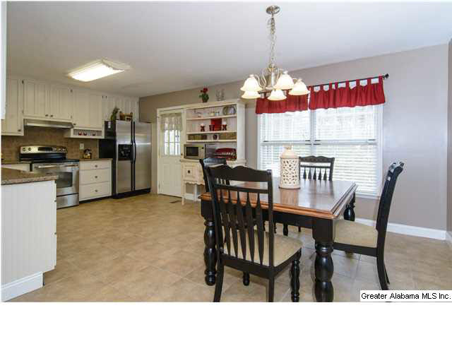 590 19th Street Calera, AL 35040 - Photo 3 of 29