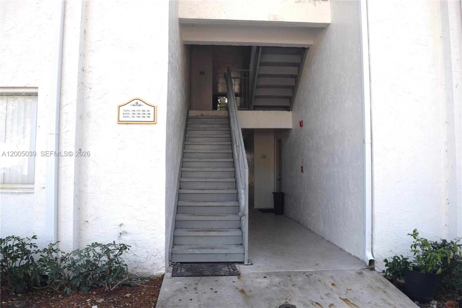 5628 Rock Island Road, Unit 185 Tamarac, FL 33319 - Photo 19 of 29 a view of entryway
