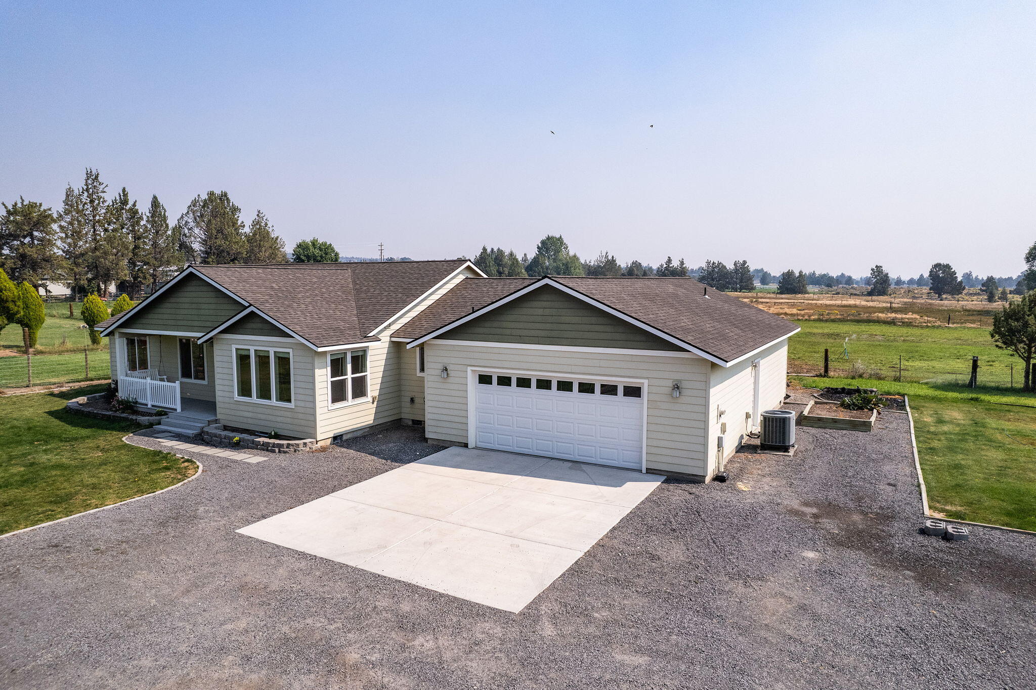 64954 Hunnell Road Bend, OR 97703 - Photo 2 of 53 2024_09_04_64954_hunnell_road-42