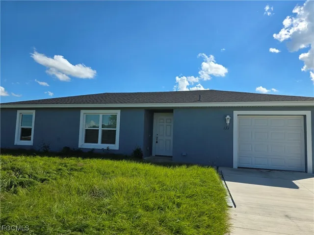 $1,900 | 131 Carousel Avenue, LaBelle, FL 33935