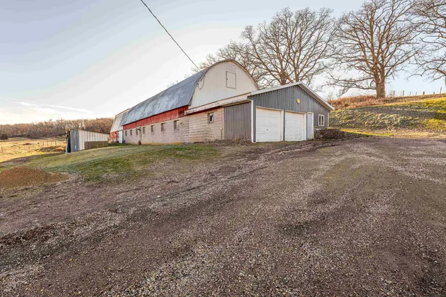 $1,275,000 | 1693 Sawmill Road, Argyle, WI 53504