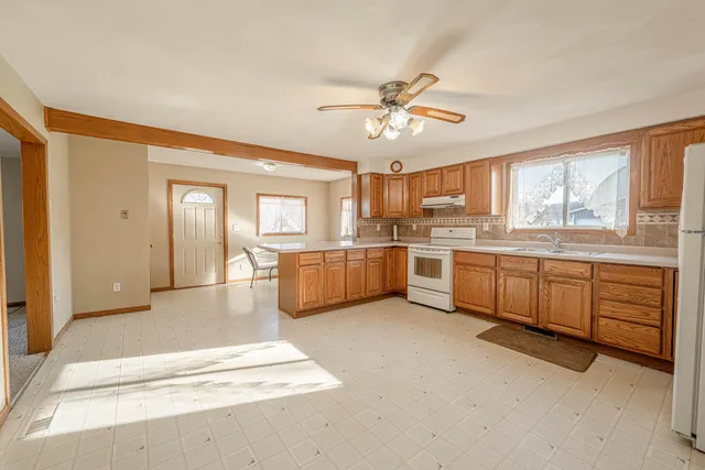 $1,275,000 | 1693 Sawmill Road, Argyle, WI 53504