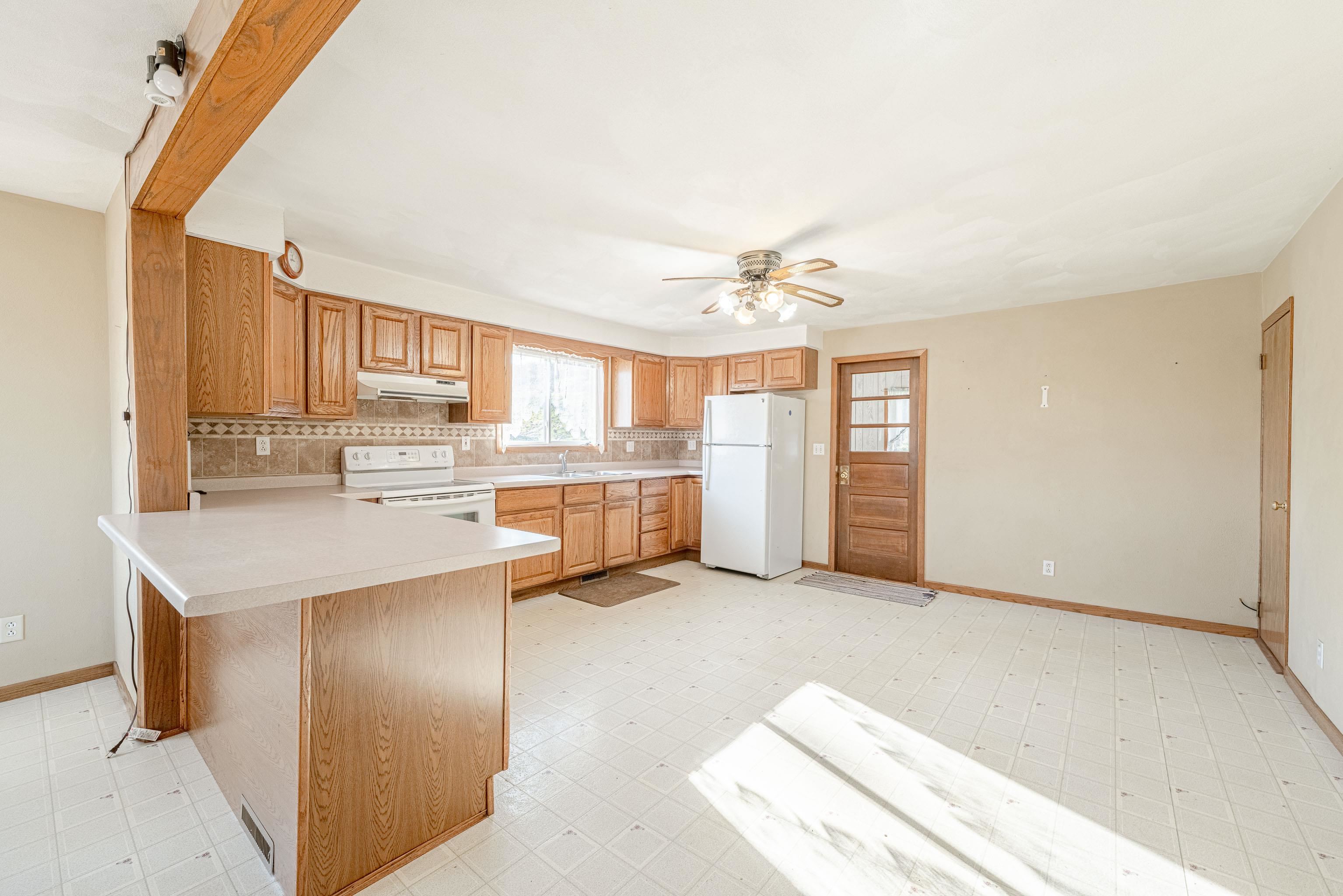 1693 Sawmill Road Argyle, WI 53504 - Photo 10 of 80