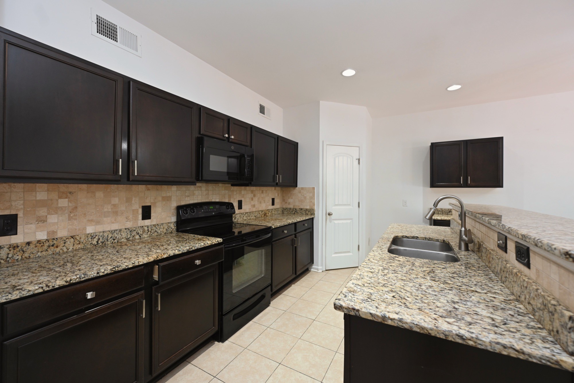 1011 Carriage Trail Mount Juliet, TN 37122 - Photo 13 of 36