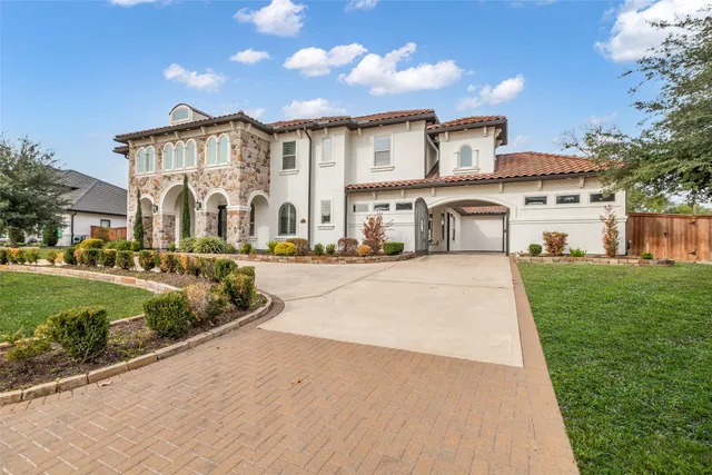 $2,249,900 | 19718 Cherrywood Bend Drive, Cypress, TX 77433