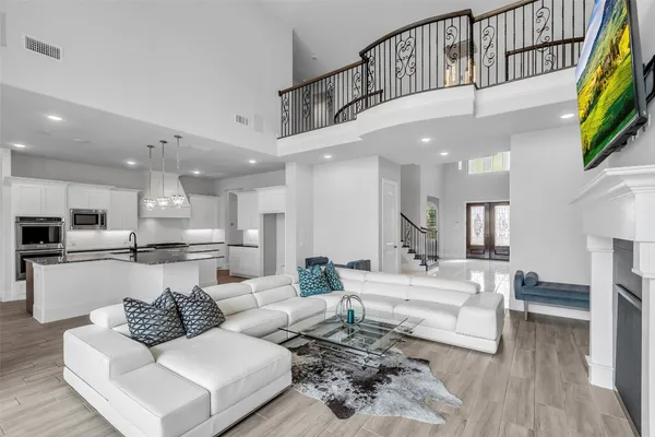 $2,099,900 | 19718 Cherrywood Bend Drive, Cypress, TX 77433