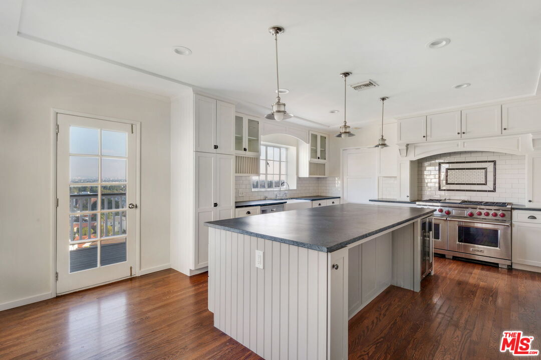 3617 Homeway Drive View Park, CA 90008 - Photo 13 of 58