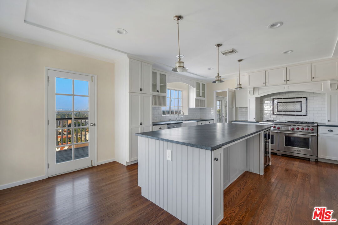 3617 Homeway Drive View Park, CA 90008 - Photo 15 of 58