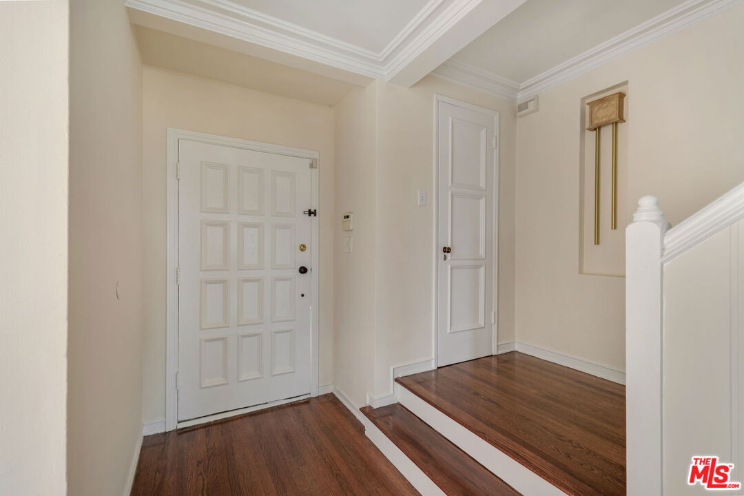 3617 Homeway Drive View Park, CA 90008 - Photo 3 of 58