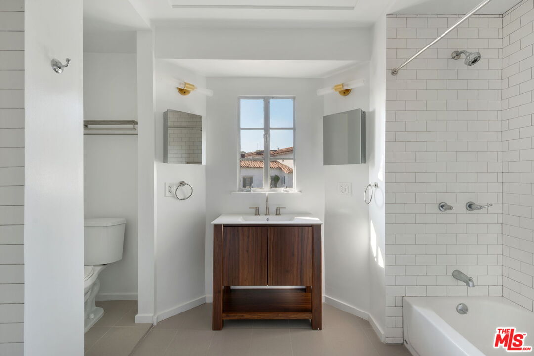 3617 Homeway Drive View Park, CA 90008 - Photo 37 of 58