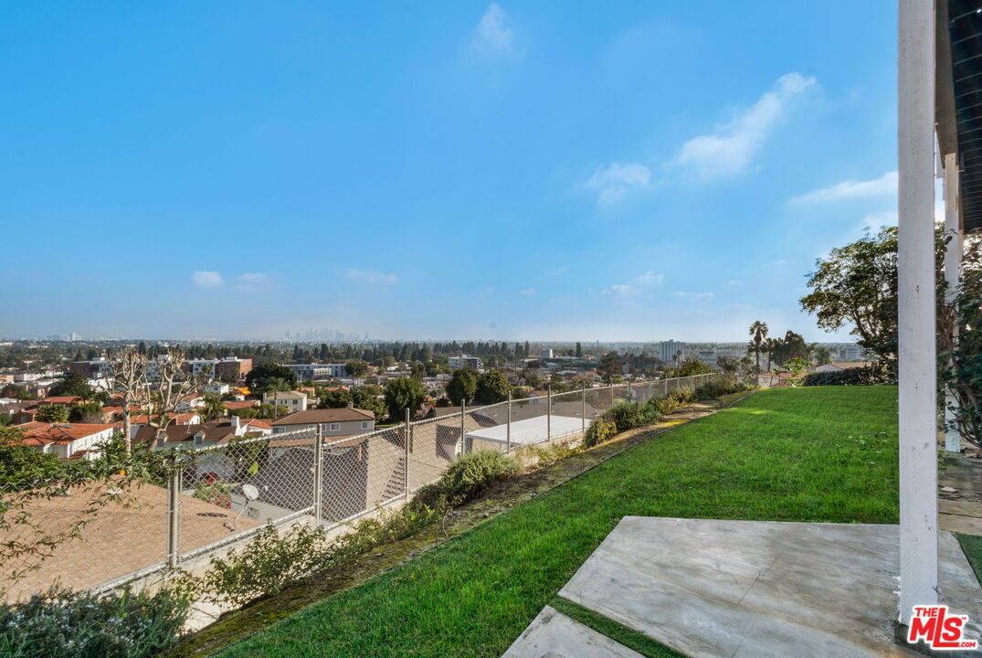 3617 Homeway Drive View Park, CA 90008 - Photo 56 of 58