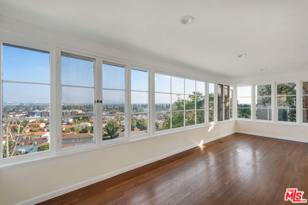 3617 Homeway Drive View Park, CA 90008 - Photo 8 of 58