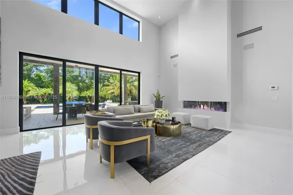 $4,350,000 | 11350 Northwest 8th Street, Plantation, FL 33325