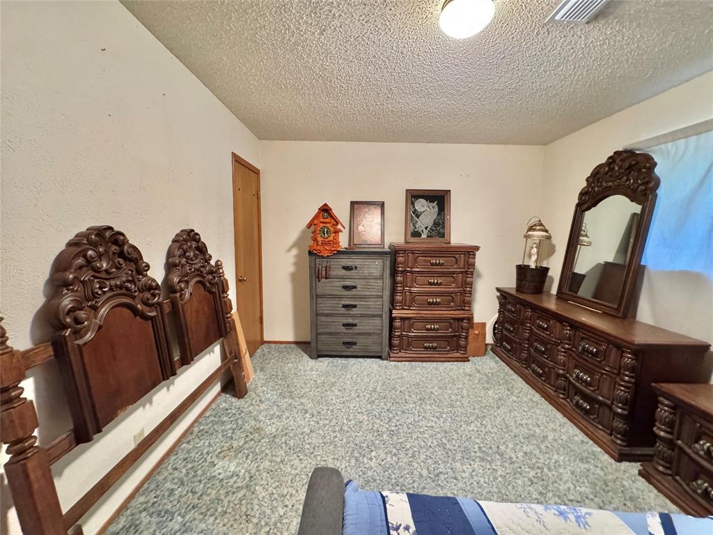 450 Woodbine Estates Road Gainesville, TX 76240 - Photo 13 of 36