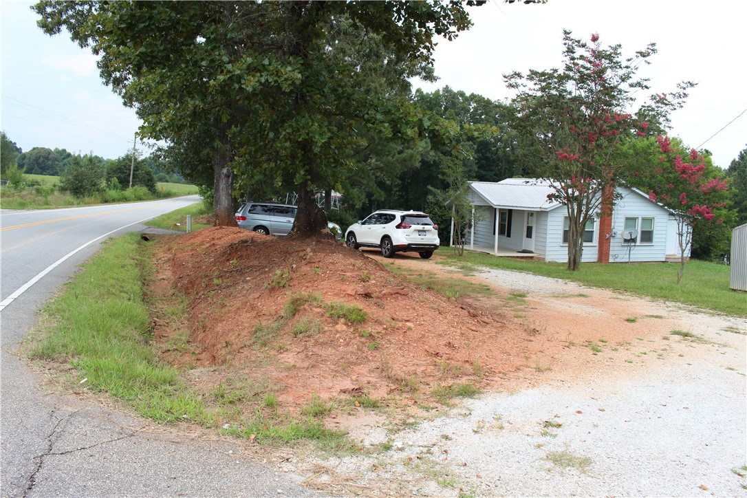 1729 Coffee Road Westminster, SC 29693 - Photo 36 of 36 street view