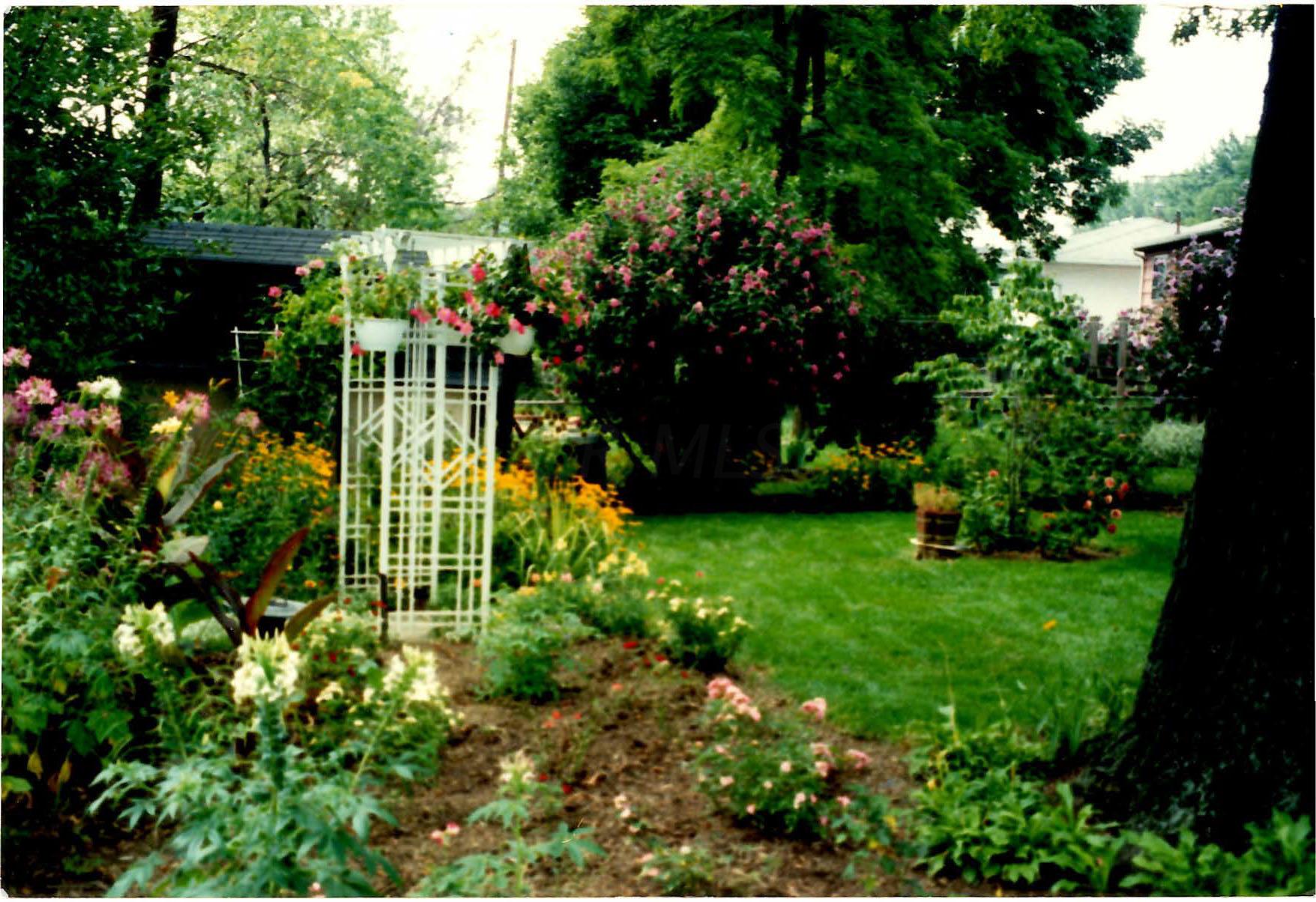 2739 Roxbury Road Columbus, OH 43219 - Photo 26 of 34 Gallery Image 26