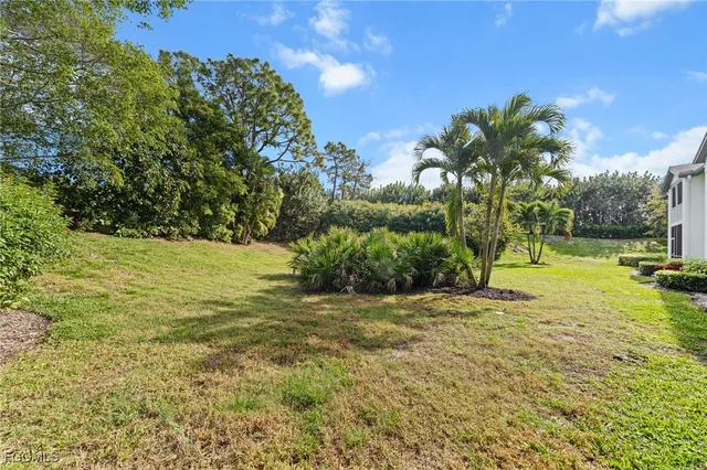 $725,000 | 871 Tanbark Drive, Unit 101, Naples, FL 34108