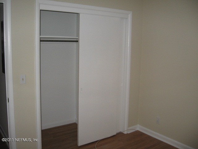 7189 Balboa Road Jacksonville, FL 32217 - Photo 9 of 13 a view of small space