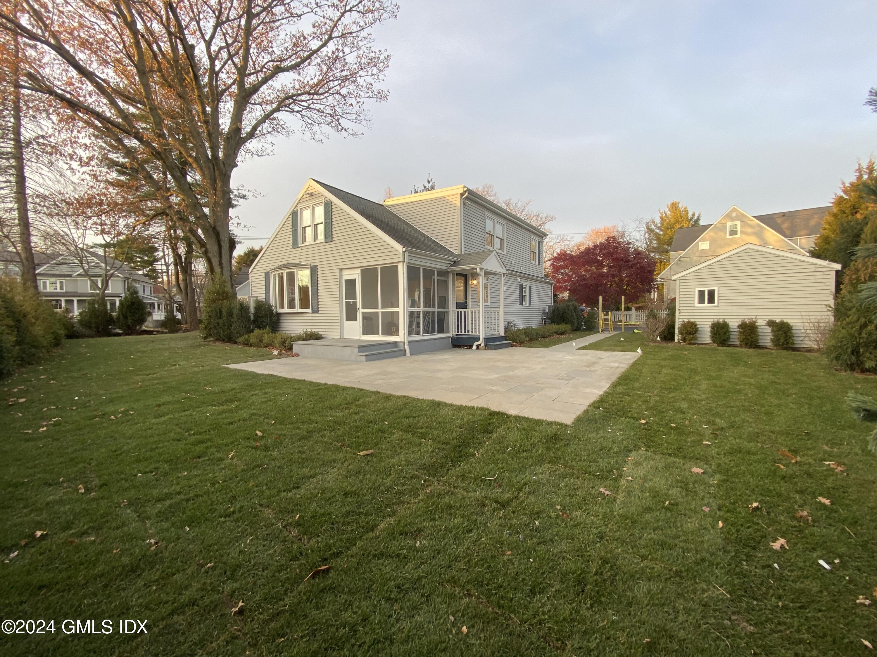124 Shore Road Old Greenwich, CT 06870 - Photo 23 of 23 IMG_8030