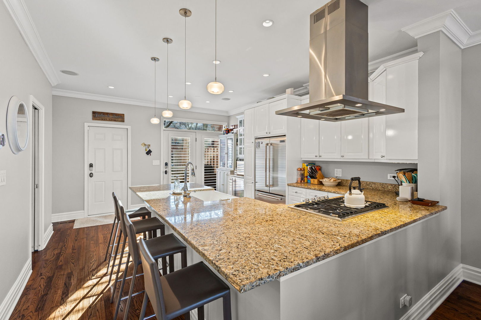 227 West Goethe Street Chicago, IL 60610 - Photo 8 of 34