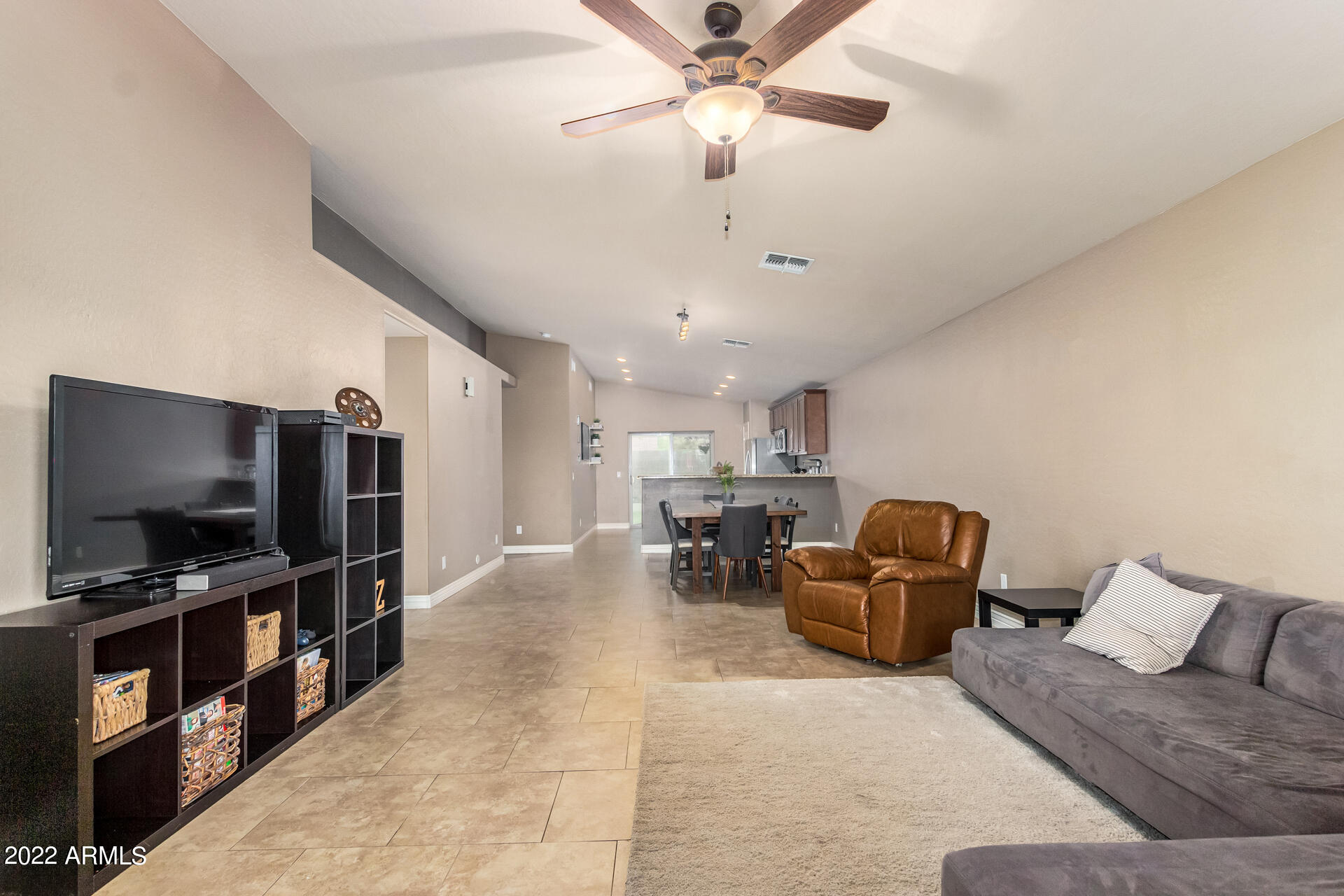 1601 East Darrel Road Phoenix, AZ 85042 - Photo 16 of 32 0010-9 - Darrel