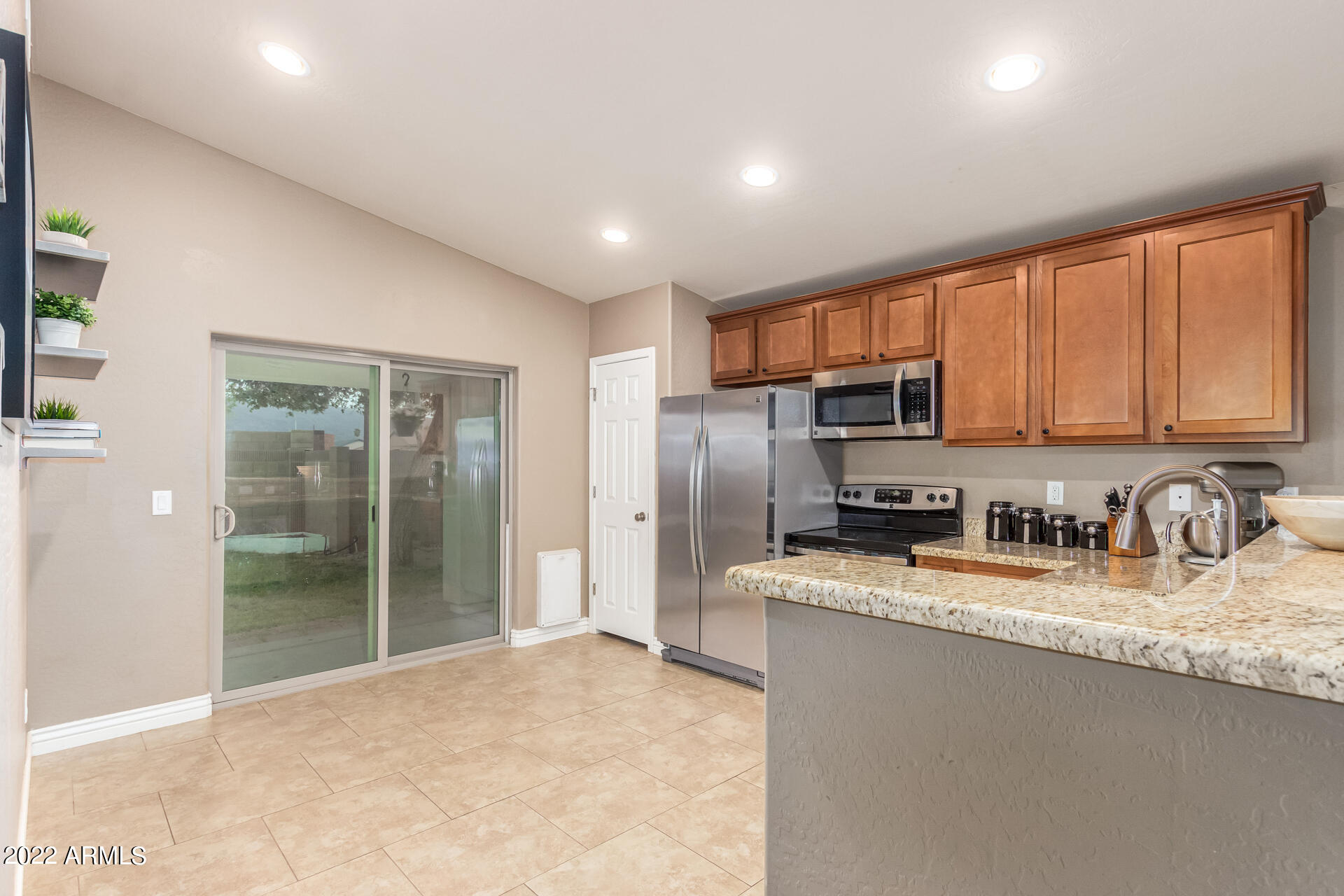 1601 East Darrel Road Phoenix, AZ 85042 - Photo 18 of 32 0012-12 - Darrel
